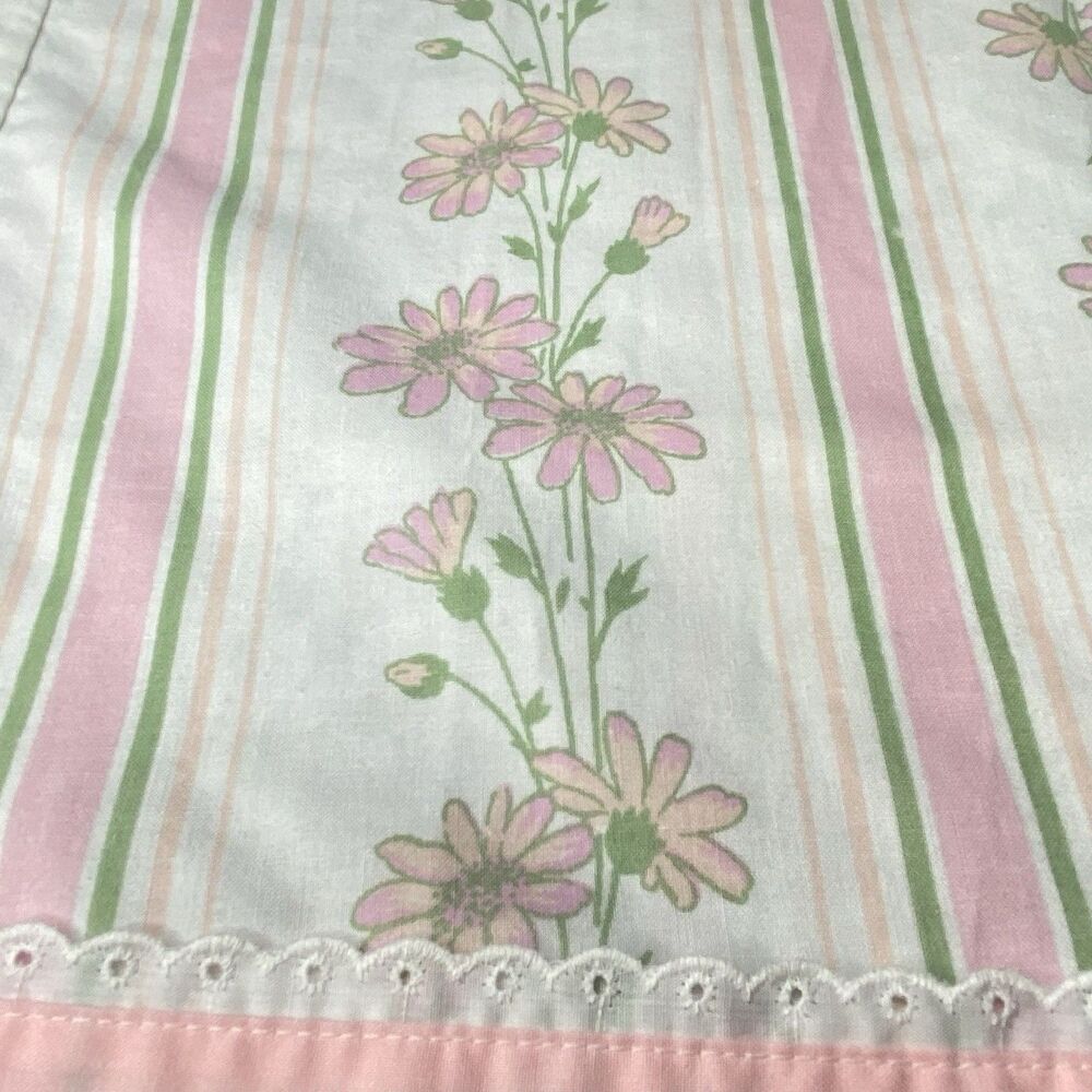 Vtg DANTREL Pillowcase Daisy Mae Floral Pink Green Eyelet Trim Standard 70s USA